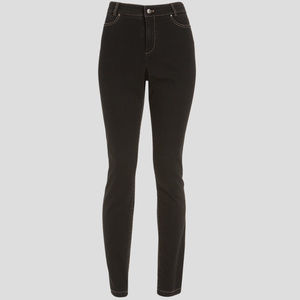 !!SOLD!! NWT Worth: Black Denim Slim Fit Jean